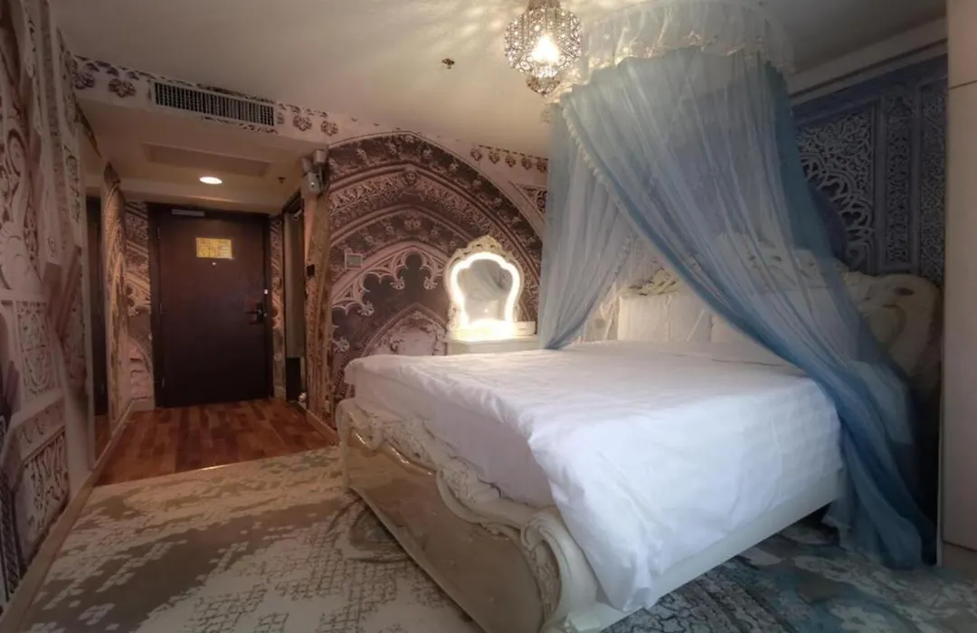 Walden Hotel-1
